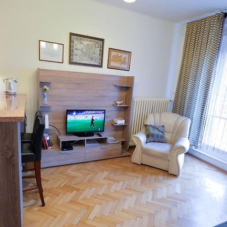 City Center Apartment Debrecen Ngoại thất bức ảnh