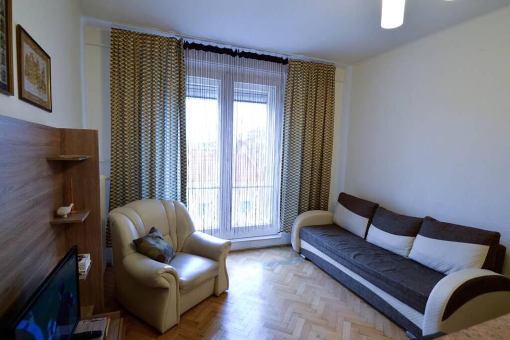 City Center Apartment Debrecen Ngoại thất bức ảnh